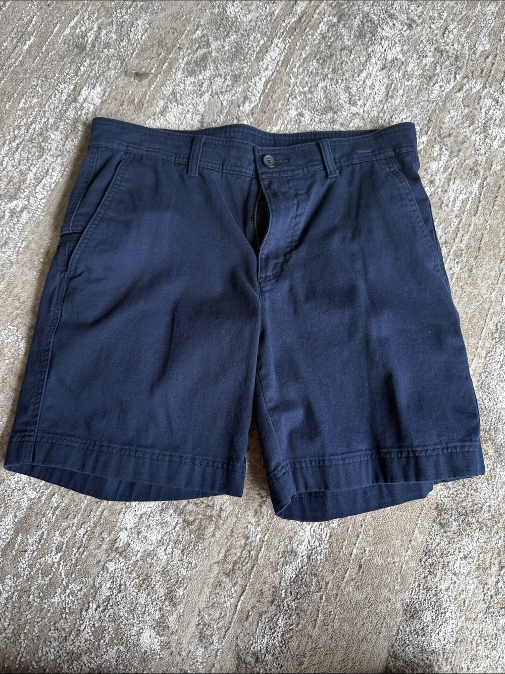 Roundtree & Yorke Men's Navy Flat-Front Cotton Shorts